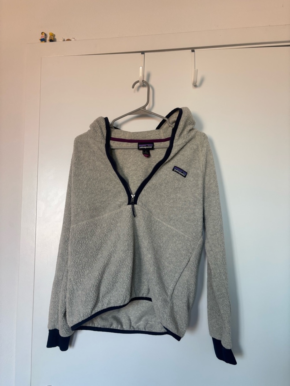 Patagonia Light Gray Half-Zip Hooded Fleece with Black Trim